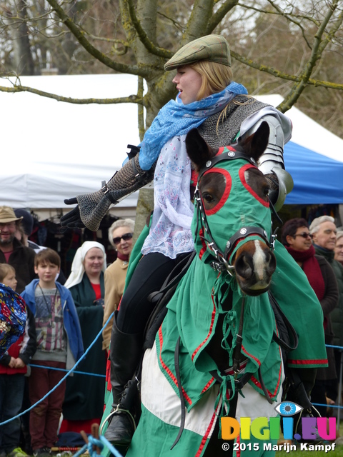 FZ013153 Welsh knight collecting favours